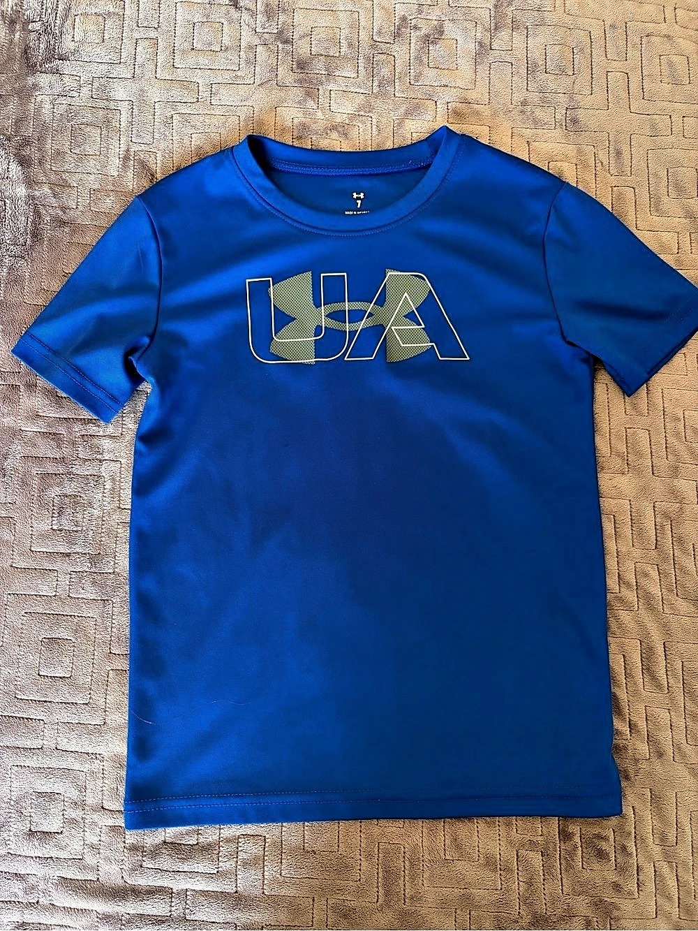 Under Armour Kids Short Sleeve Tee in Blue Like New